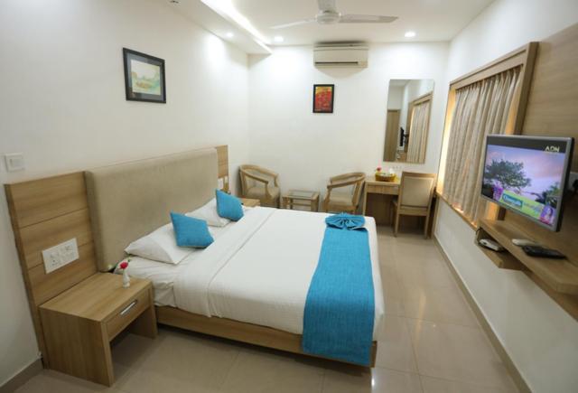 Hotel Anjali Park 코타얌 외부 사진