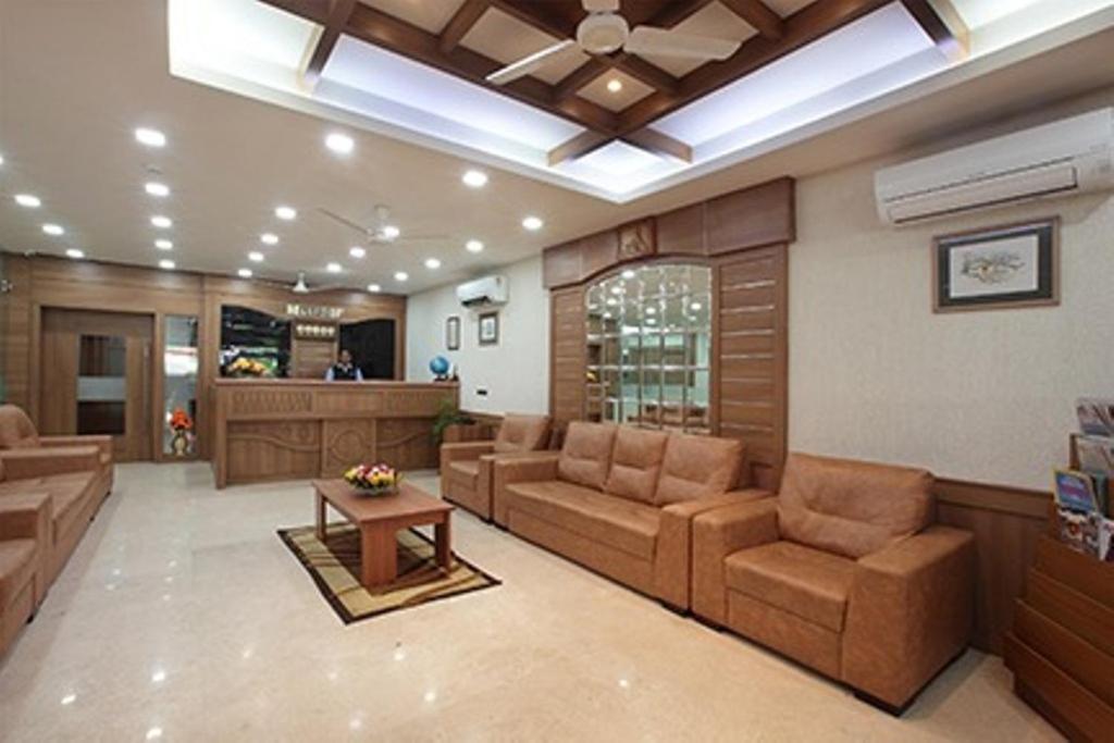 Hotel Anjali Park 코타얌 외부 사진