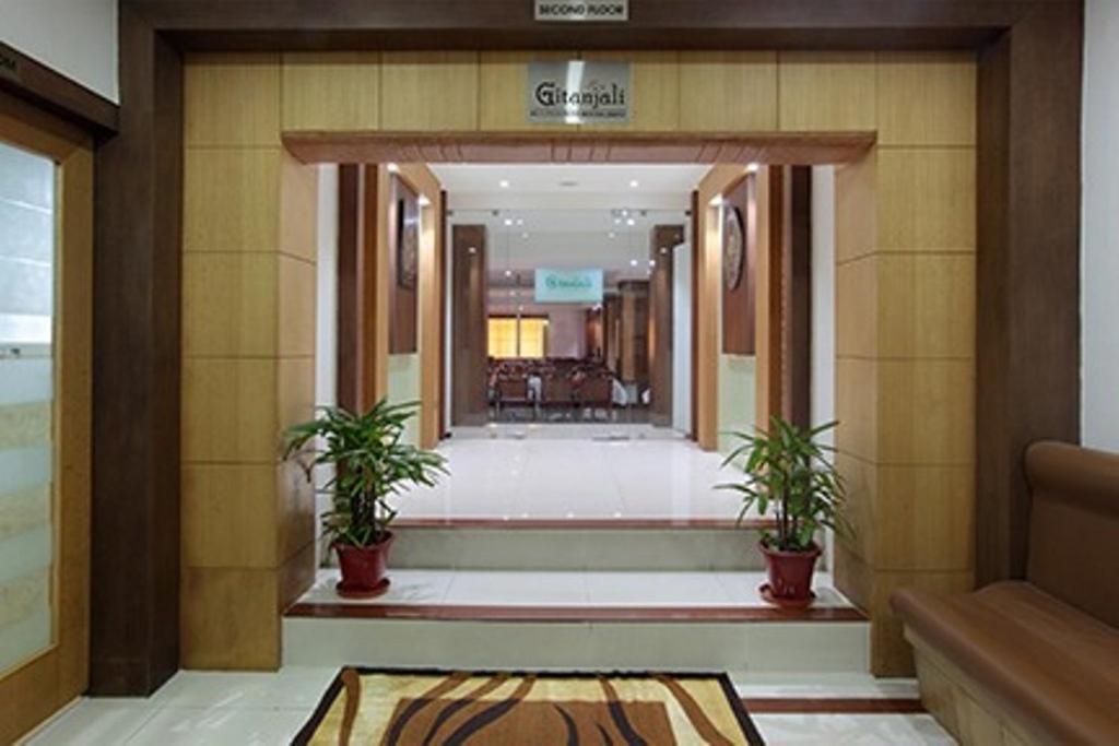 Hotel Anjali Park 코타얌 외부 사진
