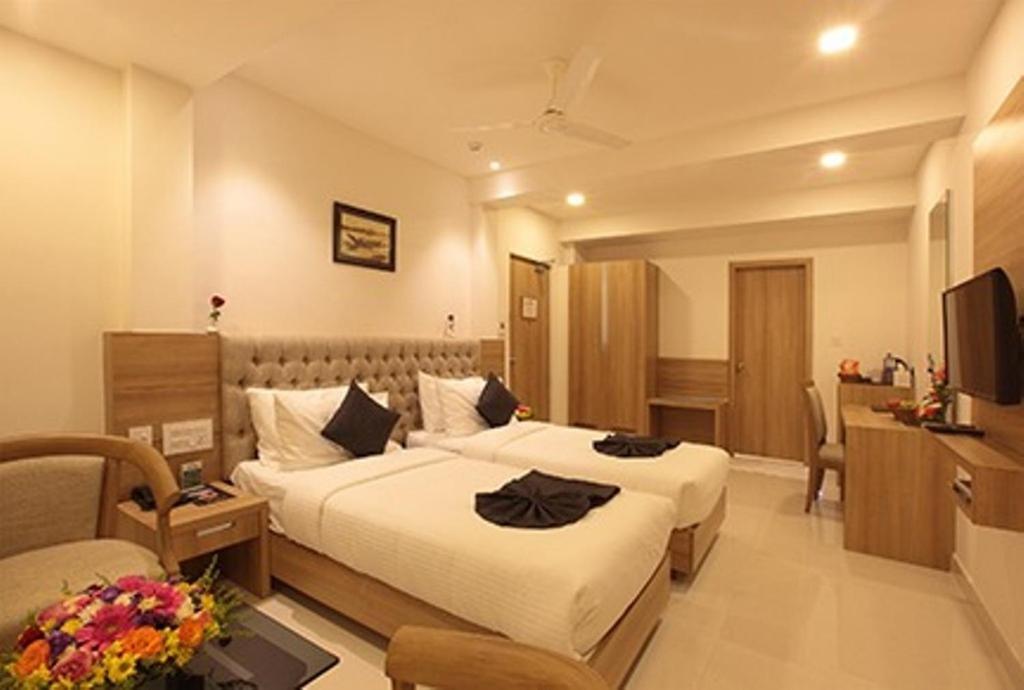 Hotel Anjali Park 코타얌 외부 사진